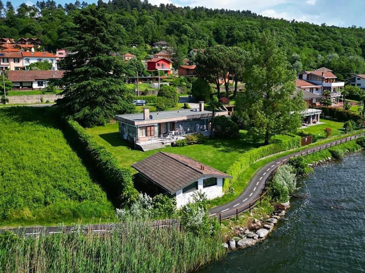 Casa Gaiani Villetta In Riva Al Lago Vista Mozzafiato Varano Borghi Exterior foto