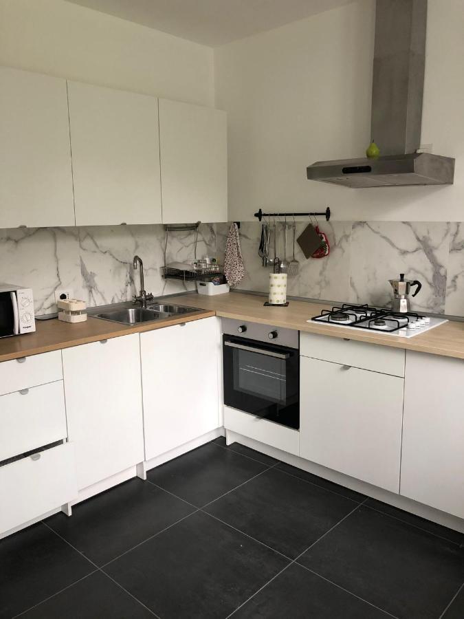 Casa Gaiani Villetta In Riva Al Lago Vista Mozzafiato Varano Borghi Exterior foto